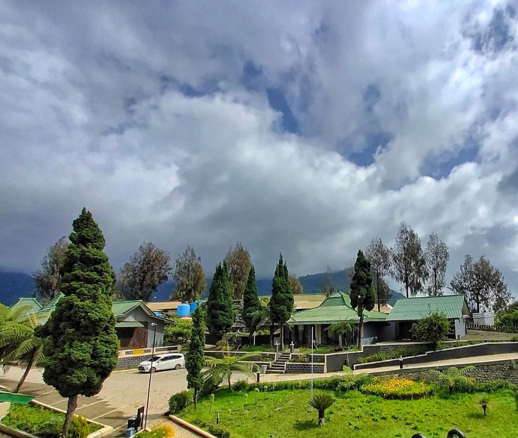Bromo Permai 1 Hotel Exterior foto