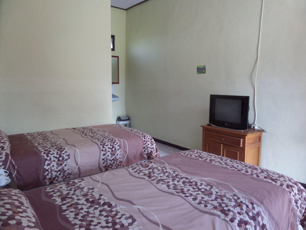 Bromo Permai 1 Hotel Exterior foto