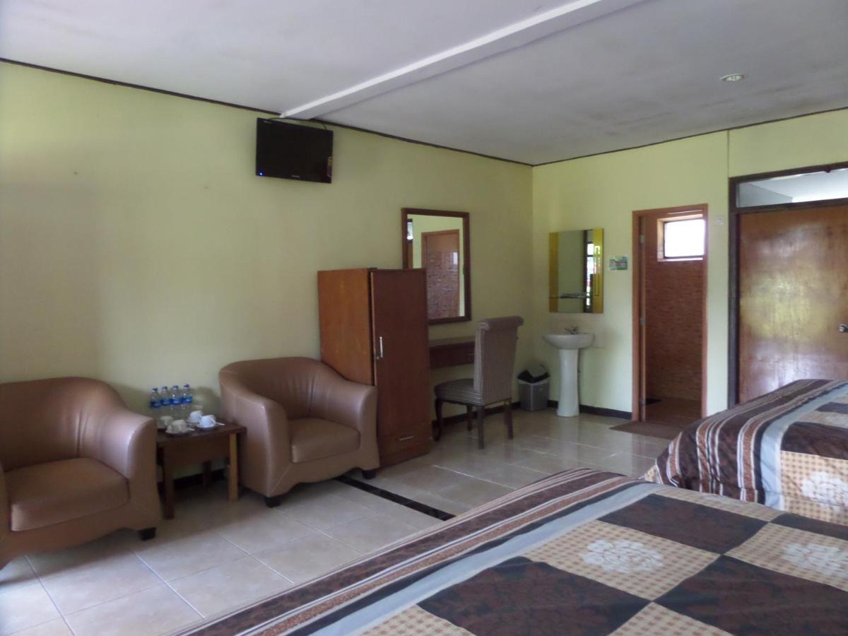 Bromo Permai 1 Hotel Exterior foto